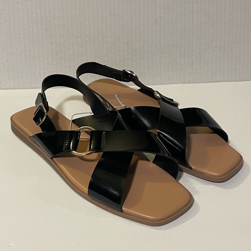 Women's Old Navy Faux-Leather Cross-Strap Buckled Sandals 9 Black NEW